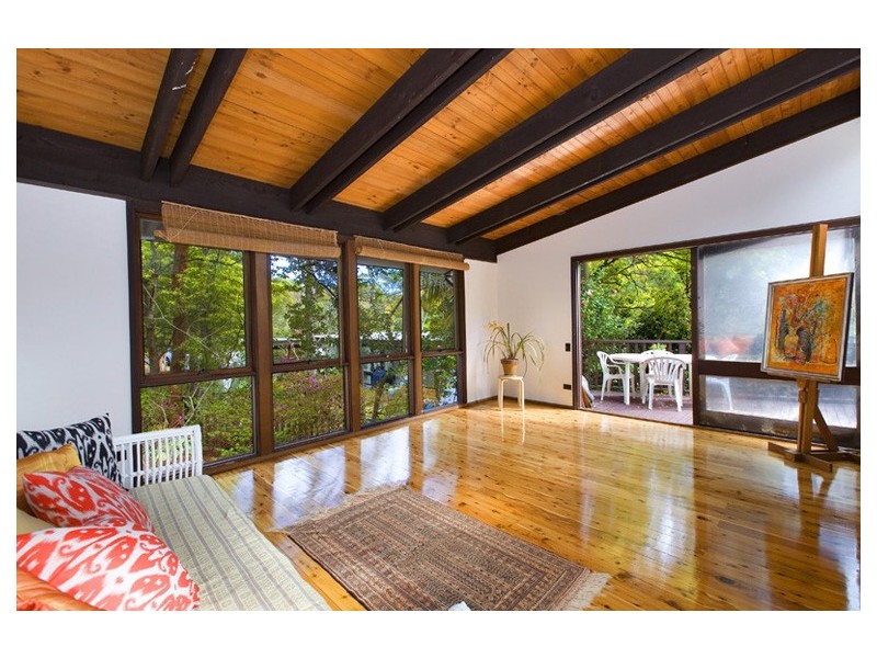 4 STADDON CLOSE, St Ives NSW 2075