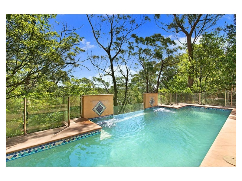 64 RICHMOND AVENUE, St Ives NSW 2075