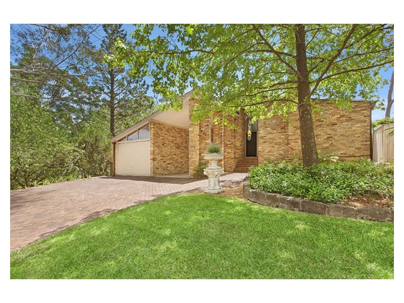 9 WALLIS PLACE, St Ives NSW 2075