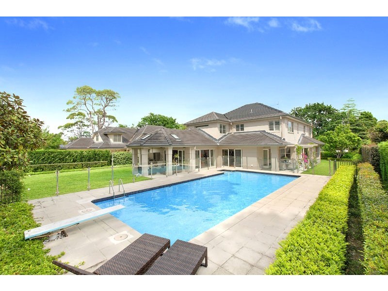 103 DOUGLAS STREET, St Ives NSW 2075