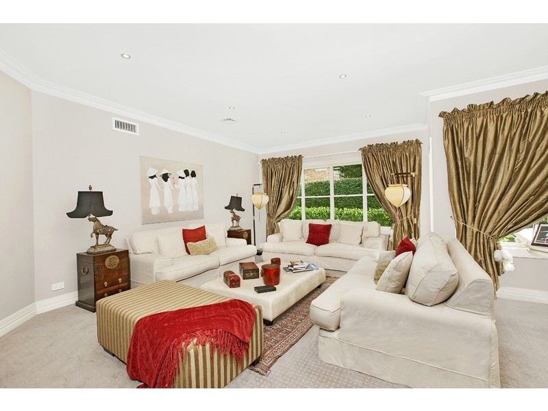 103 DOUGLAS STREET, St Ives NSW 2075