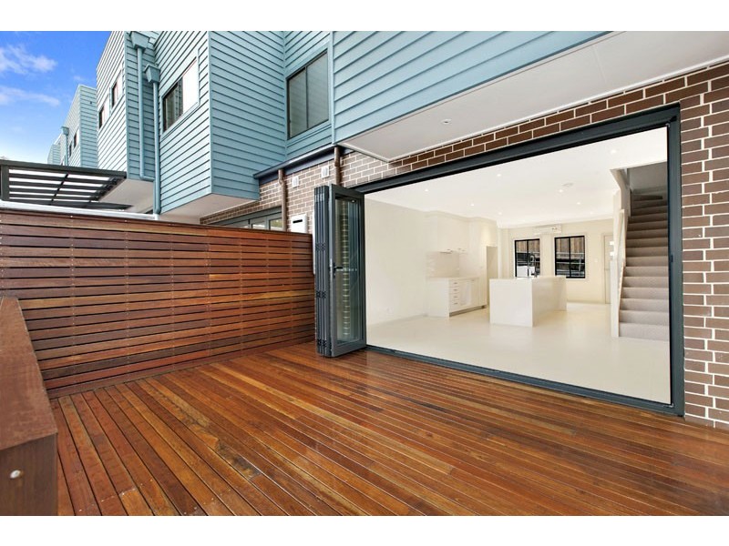 7/6 SHINFIELD AVENUE, St Ives NSW 2075