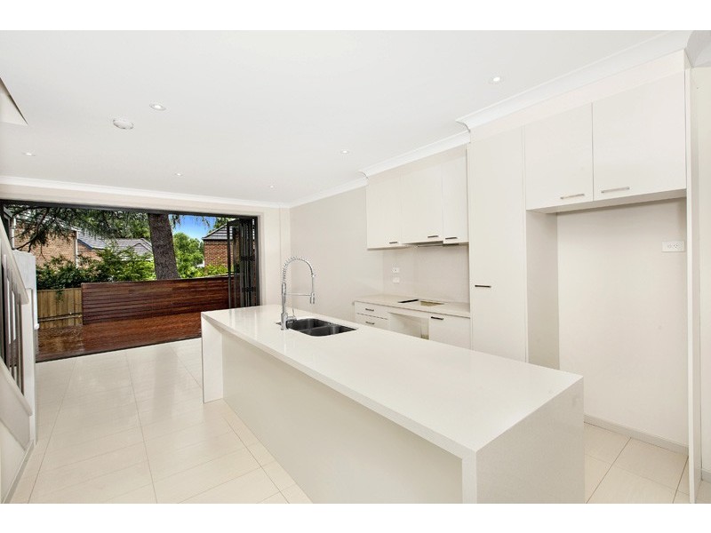 7/6 SHINFIELD AVENUE, St Ives NSW 2075