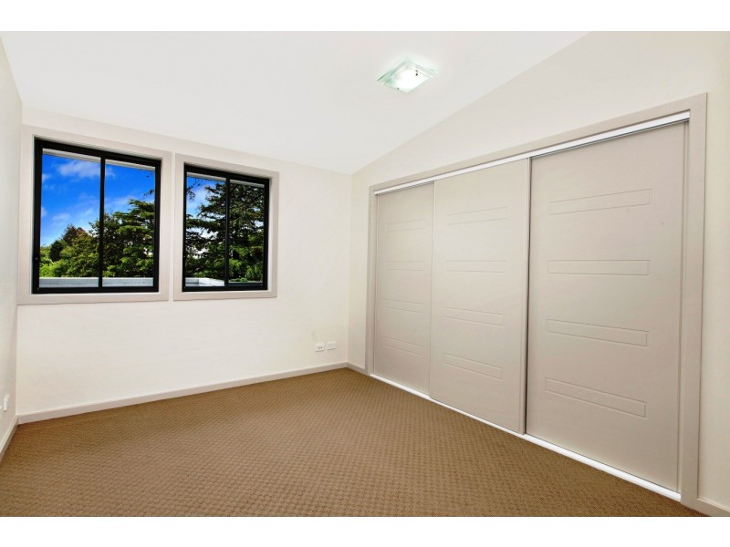 7/6 SHINFIELD AVENUE, St Ives NSW 2075