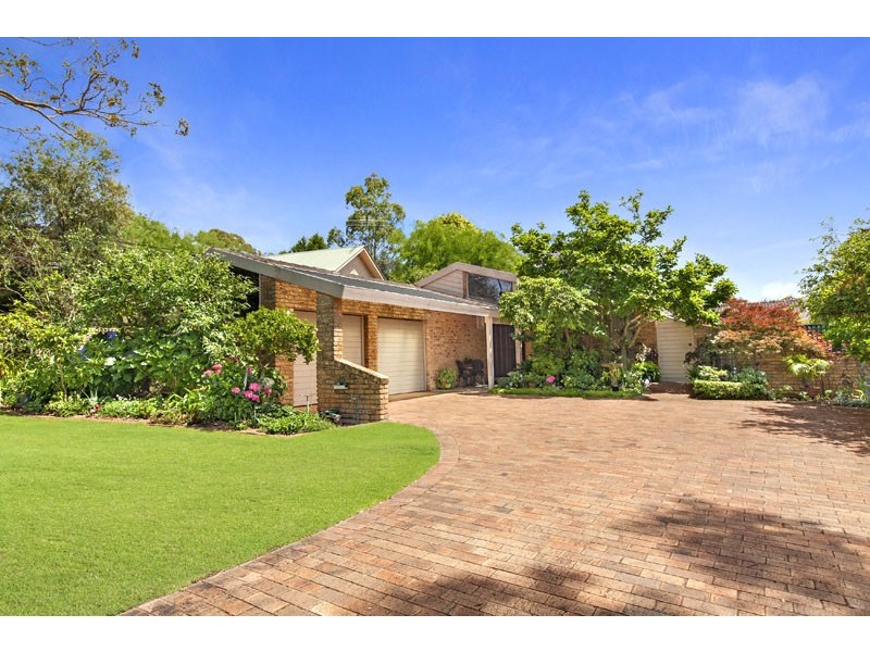 52 DALTON ROAD, St Ives NSW 2075