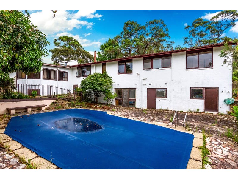 23 NICHOLSON AVENUE, St Ives NSW 2075