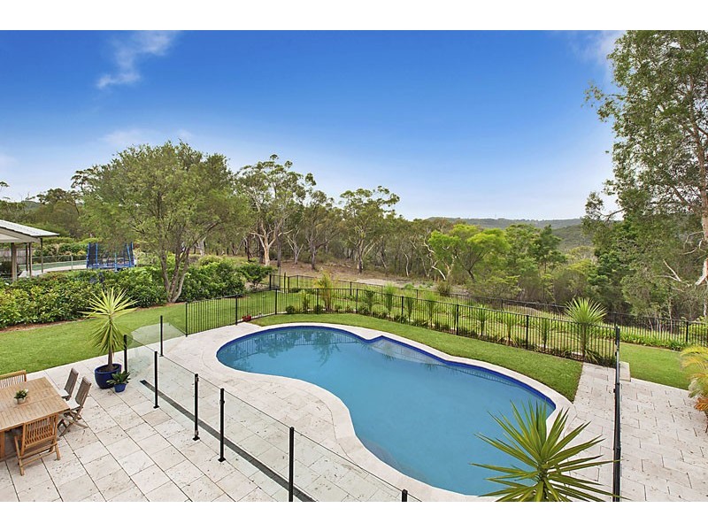 24 CAMBOURNE AVENUE, St Ives NSW 2075