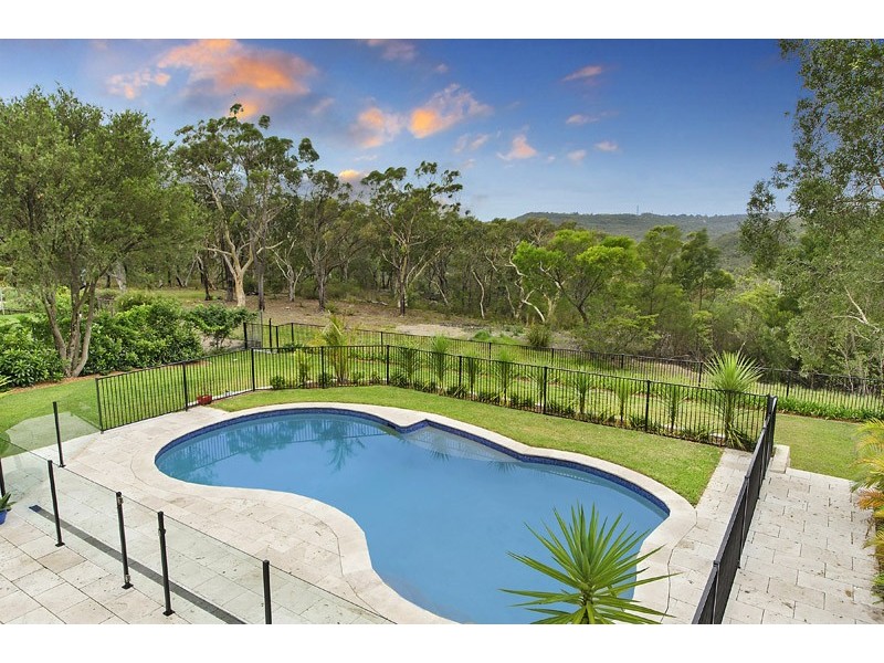 24 CAMBOURNE AVENUE, St Ives NSW 2075