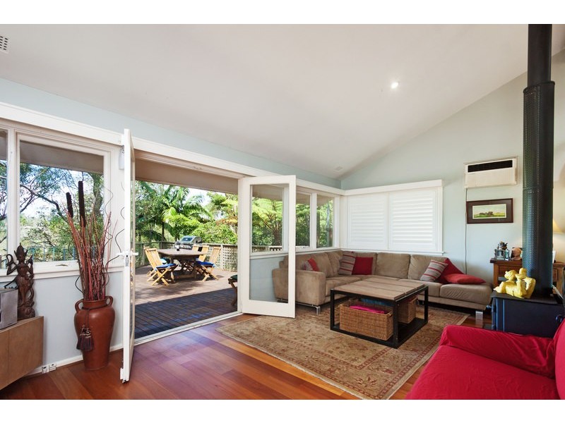 15 HUNTER AVENUE, St Ives NSW 2075
