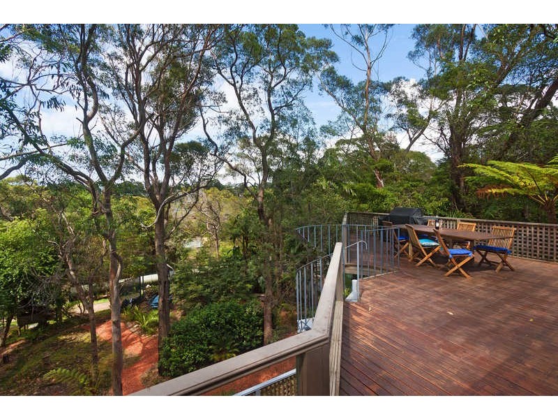 15 HUNTER AVENUE, St Ives NSW 2075