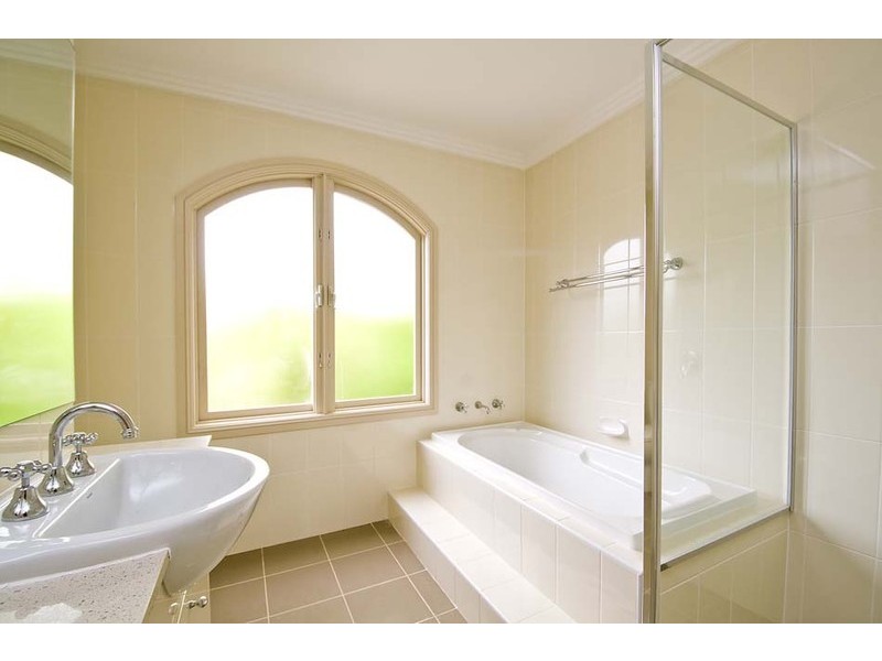 29A COWAN ROAD, St Ives NSW 2075