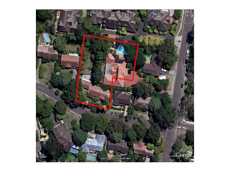 18 SHINFIELD AVENUE, St Ives NSW 2075