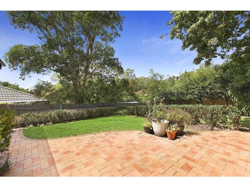 9A SHINFIELD AVENUE, St Ives NSW 2075