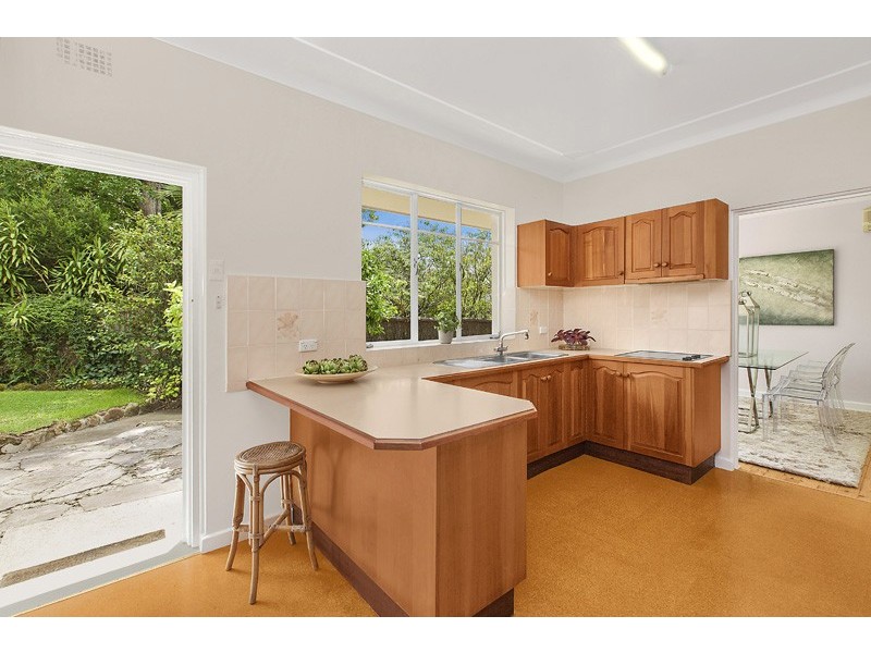 3 KERRAWAH AVENUE, St Ives NSW 2075