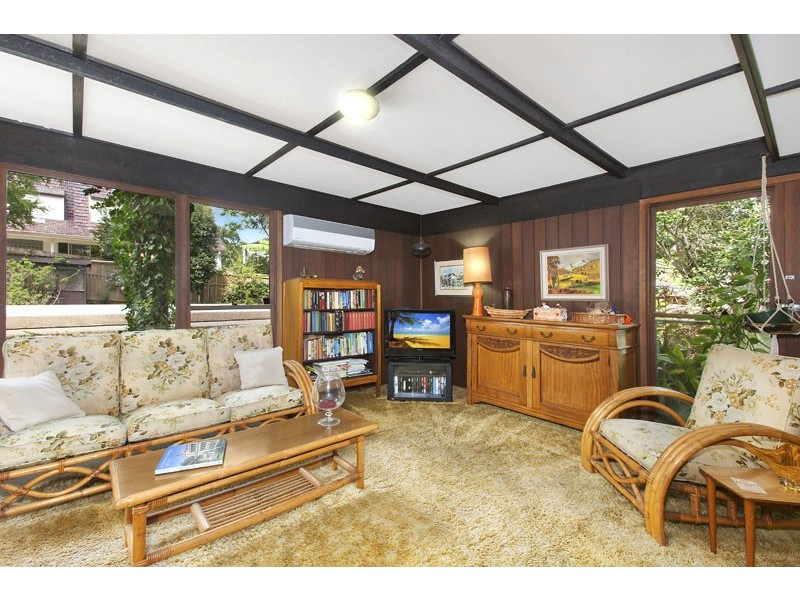 98 WOODBURY ROAD, St Ives NSW 2075