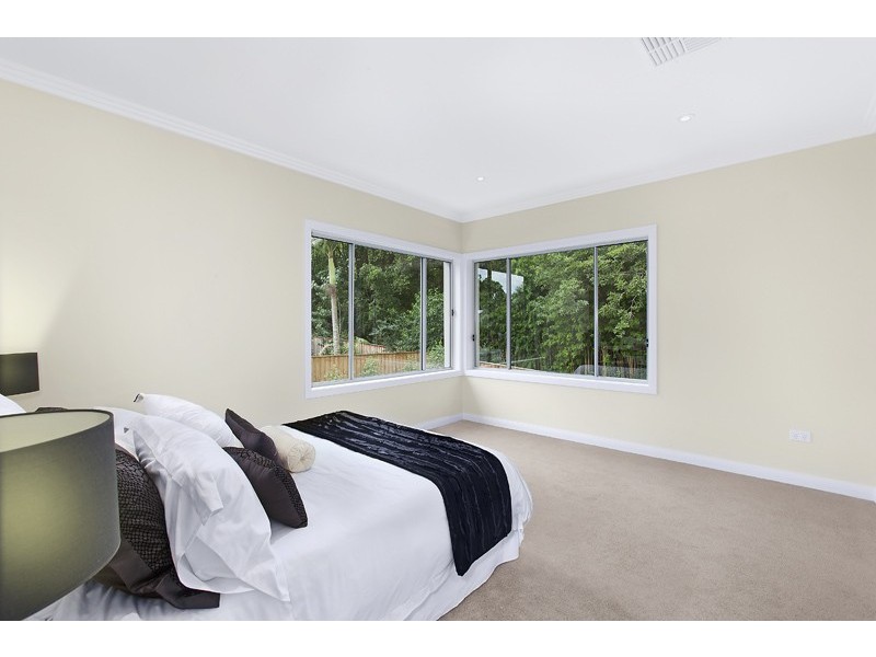 8 KILLEATON STREET, St Ives NSW 2075