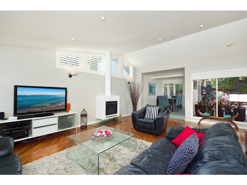 2 ALKIRA ROAD, St Ives NSW 2075