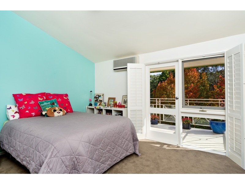 2 ALKIRA ROAD, St Ives NSW 2075