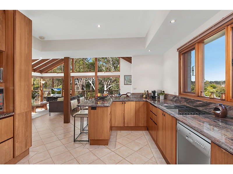 41 MILBURN PLACE, St Ives NSW 2075