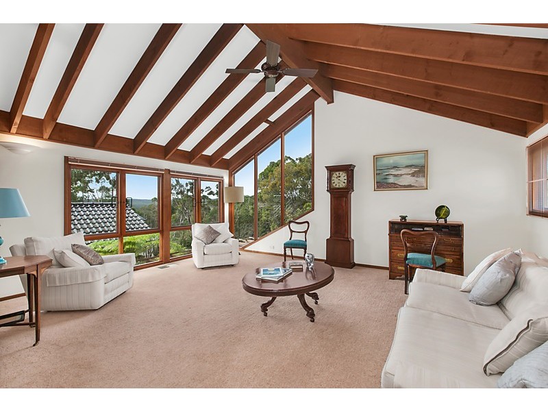 41 MILBURN PLACE, St Ives NSW 2075