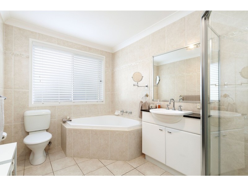 21a Eastern Arterial Road, St Ives NSW 2075