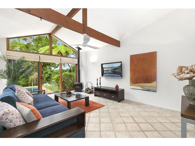 8 YARRABUNG ROAD, St Ives NSW 2075