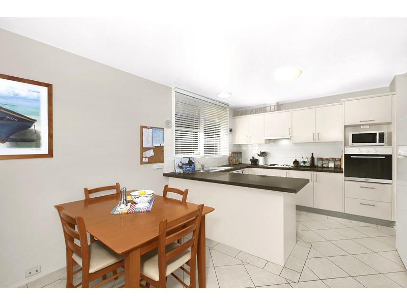 9 WOODWARD PLACE, St Ives NSW 2075