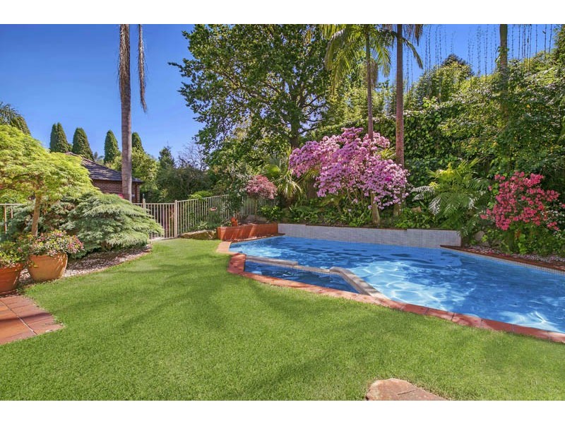 49 Douglas Street, St Ives NSW 2075