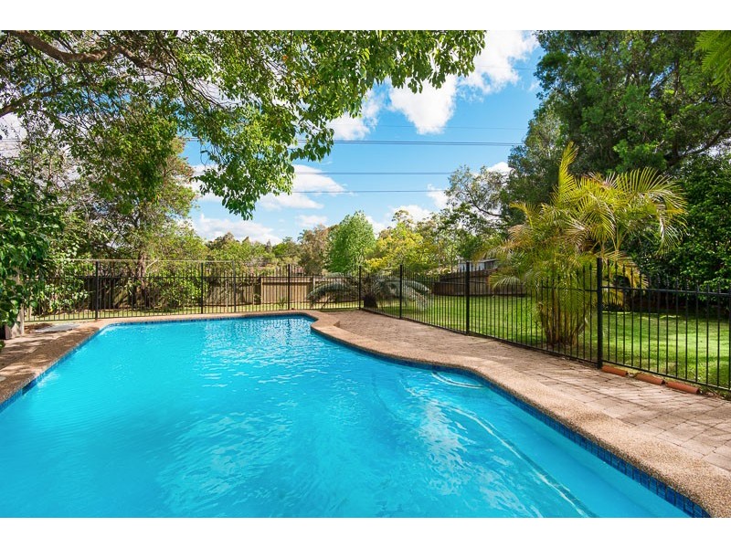 11 Milburn Place, St Ives NSW 2075