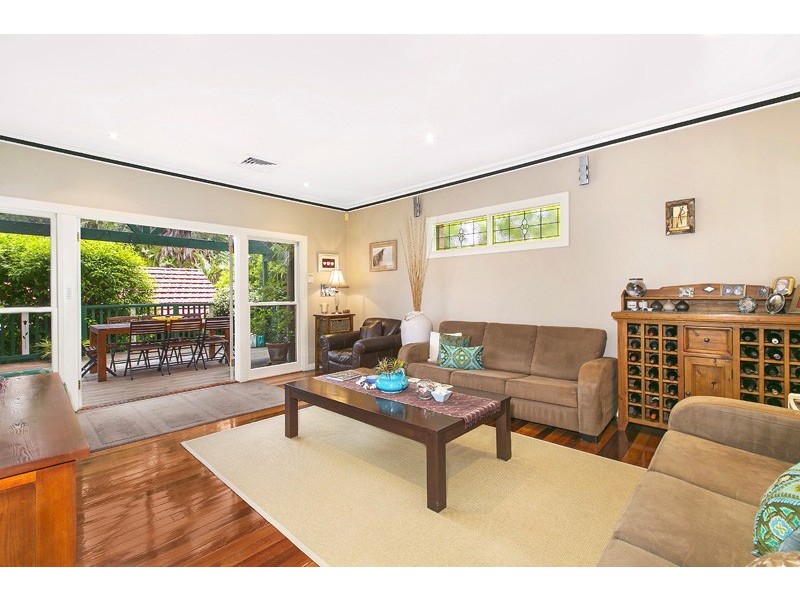 409 Mona Vale Road (Driveway entrance Richmond Ave), St Ives NSW 2075