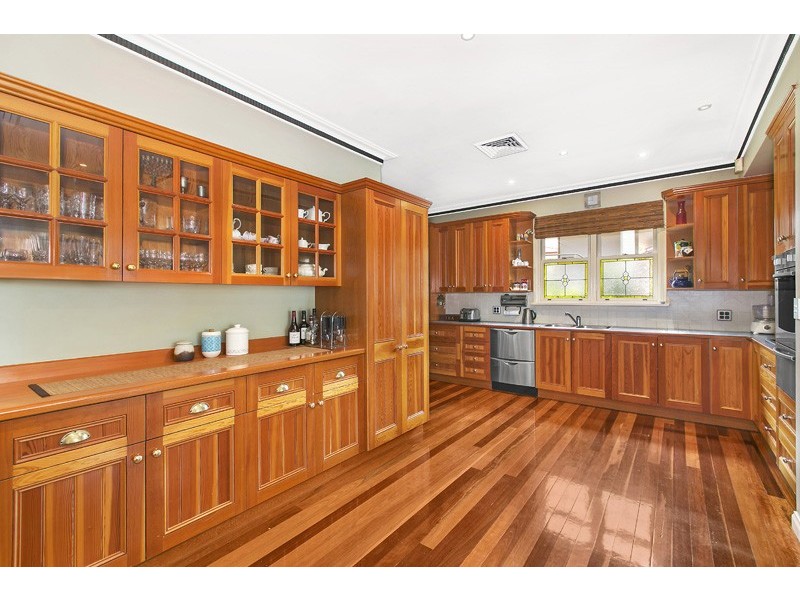 409 Mona Vale Road (Driveway entrance Richmond Ave), St Ives NSW 2075