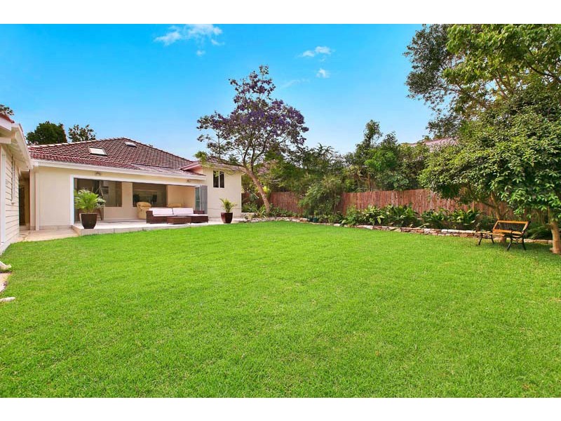 33 Cowan Road, St Ives NSW 2075