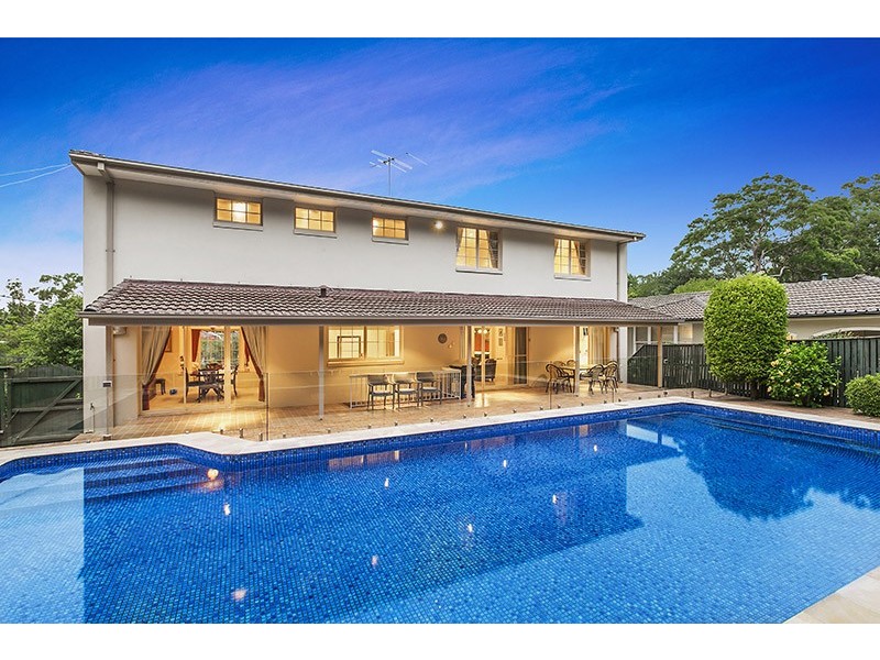 12 Kelvin Road, St Ives NSW 2075