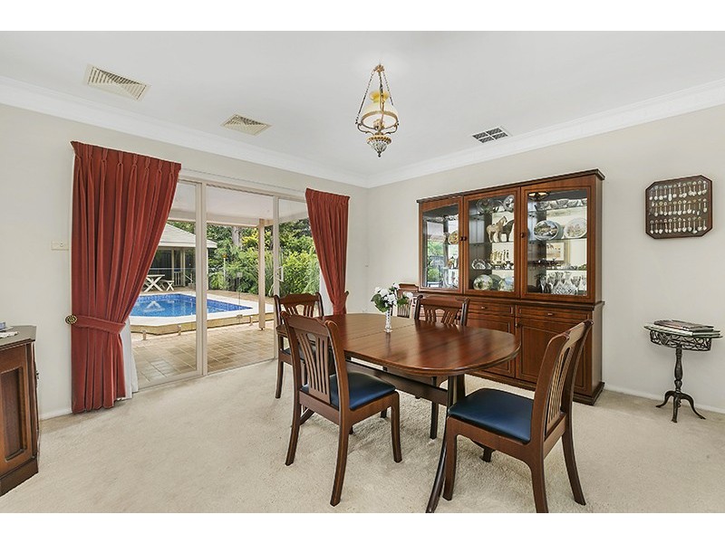 12 Kelvin Road, St Ives NSW 2075