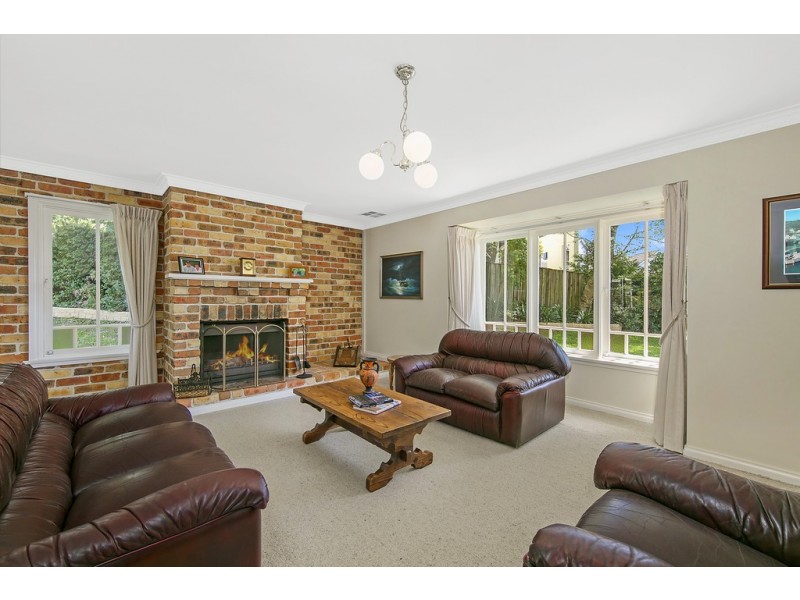 8 The Cloisters, St Ives NSW 2075
