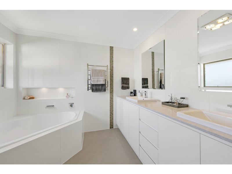 8 The Cloisters, St Ives NSW 2075