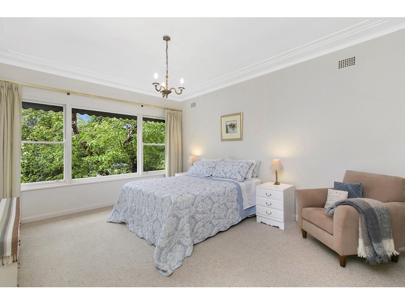 29 Putarri Avenue, St Ives NSW 2075