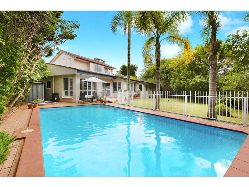 6 Fairview Avenue, St Ives NSW 2075