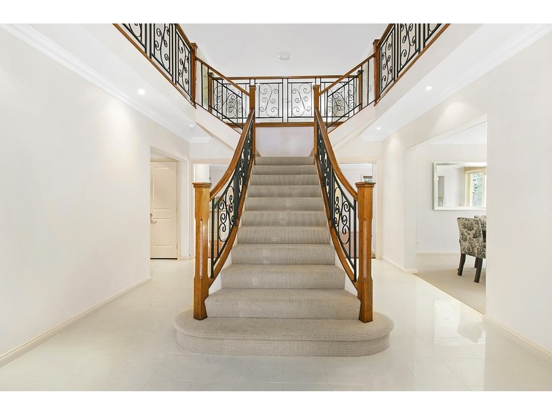 11 Oxford Place, St Ives NSW 2075