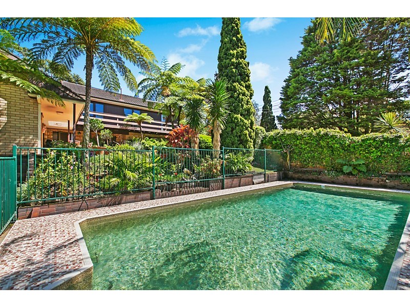 17 Nicholson Avenue, St Ives NSW 2075
