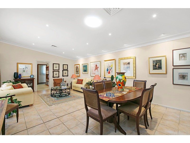 17 Nicholson Avenue, St Ives NSW 2075
