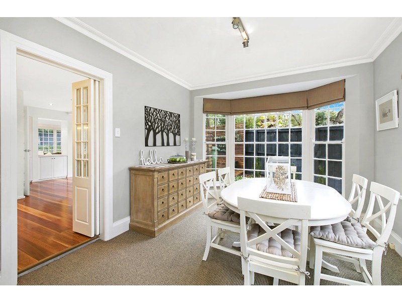 8 Luton Place, St Ives NSW 2075