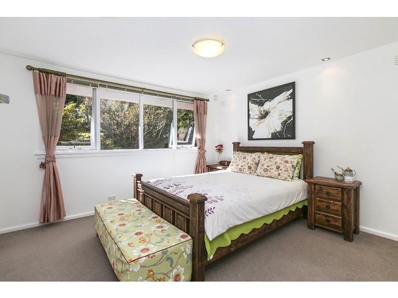 6 Robina Street, St Ives NSW 2075