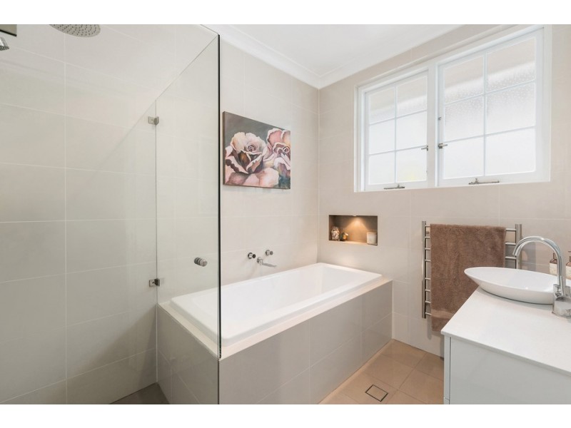 10 Garrick Road, St Ives NSW 2075