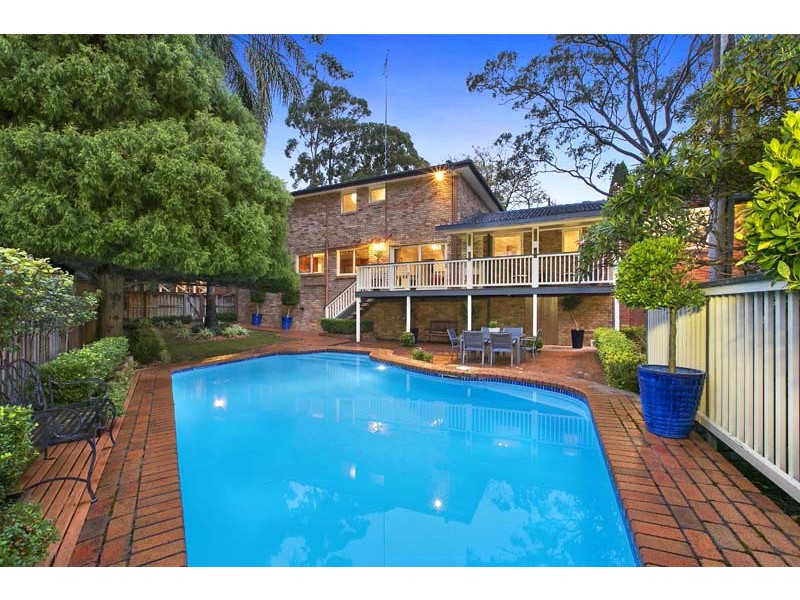 17 Brallas Avenue, St Ives NSW 2075