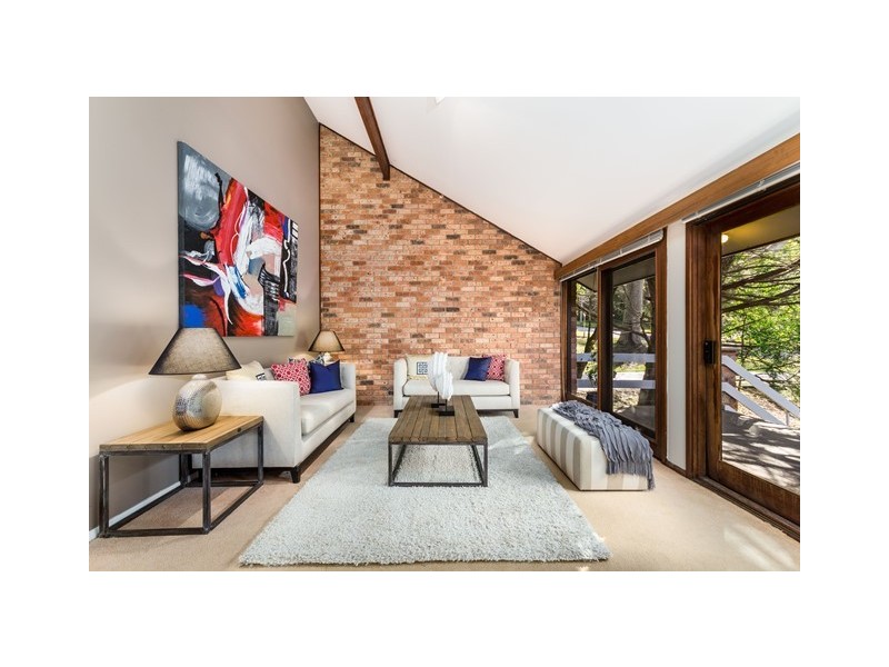 7 Elizabethan Place, St Ives NSW 2075