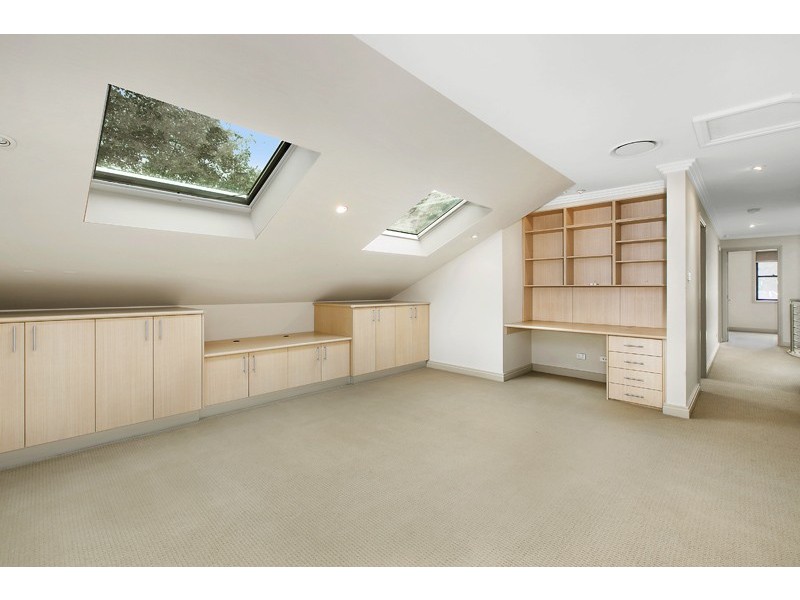 22B Warrimoo Avenue, St Ives NSW 2075
