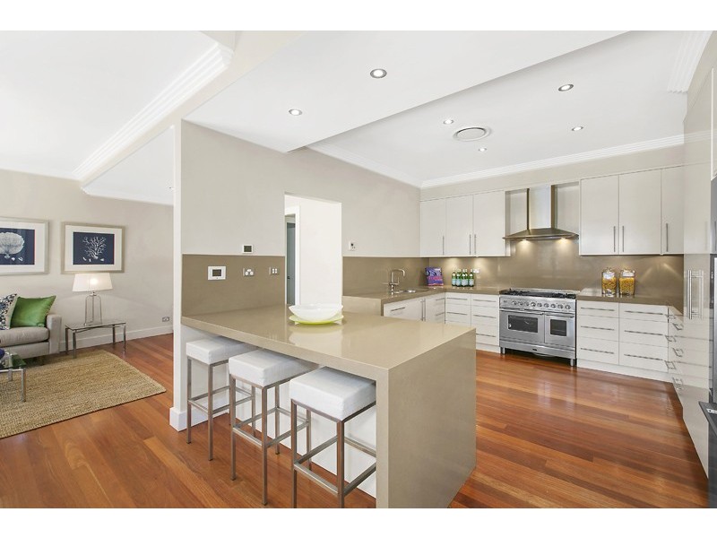 2 Tobruk Avenue, St Ives NSW 2075