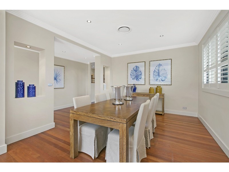 2 Tobruk Avenue, St Ives NSW 2075