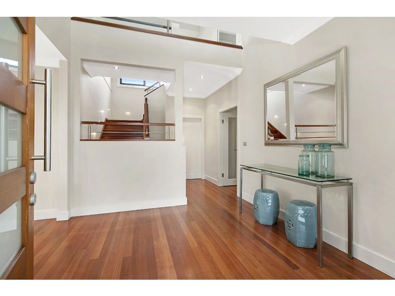 2 Tobruk Avenue, St Ives NSW 2075